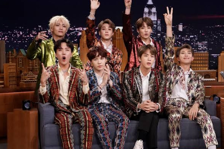 ไวรัล! การแสดงครั้งแรกของ BTS ในสหรัฐอเมริกาหลังจากการบอยคอตงานแกรมมี่ เหล่า ARMY ส่งเสียงเชียร์ให้กำลังใจ